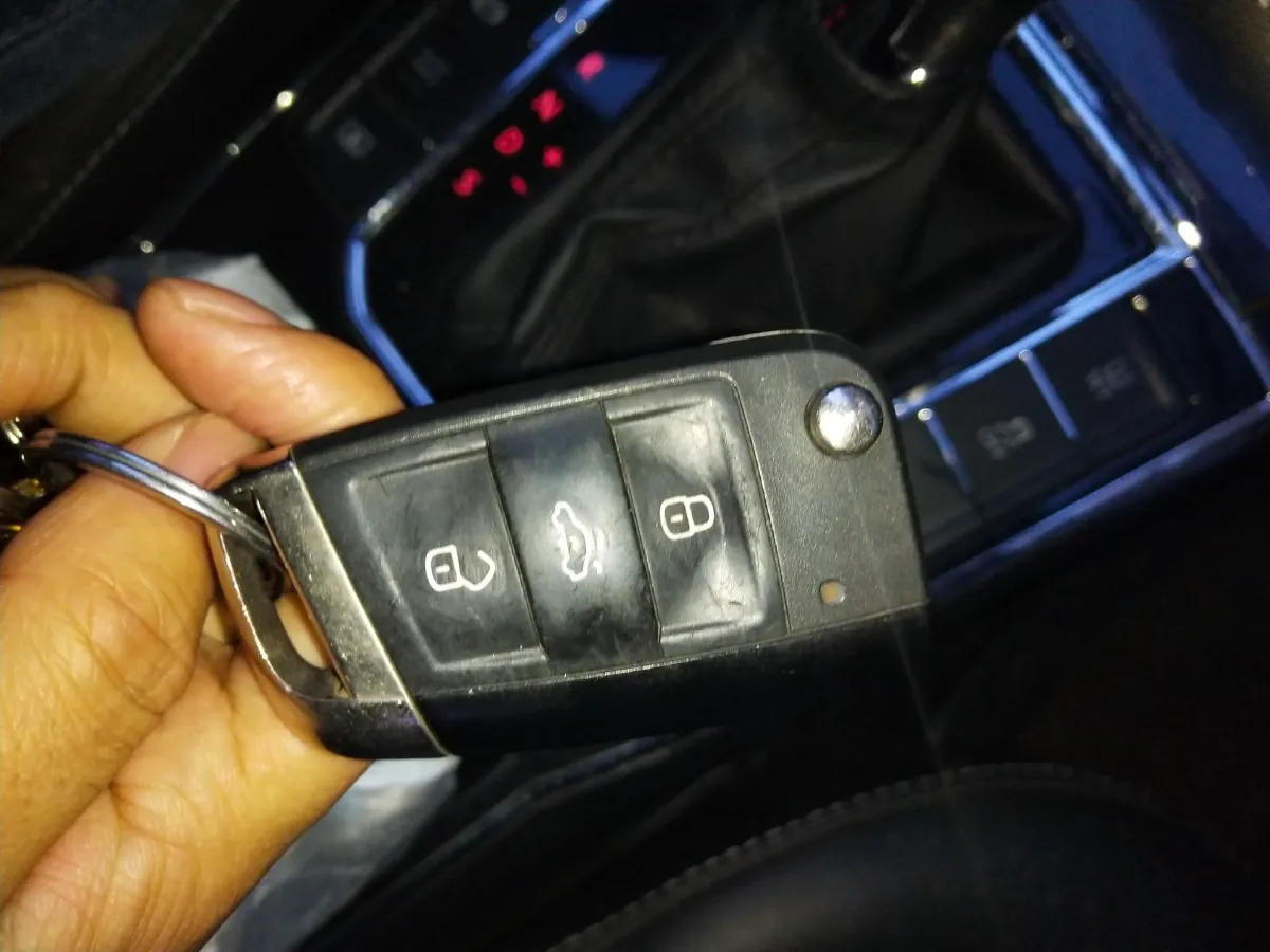 2017 Ford Everest 2.0T 245HP L4 6AT,autocango,china used car exporter,china ev exporter,chinese used car exporter,chinese used ev exporter