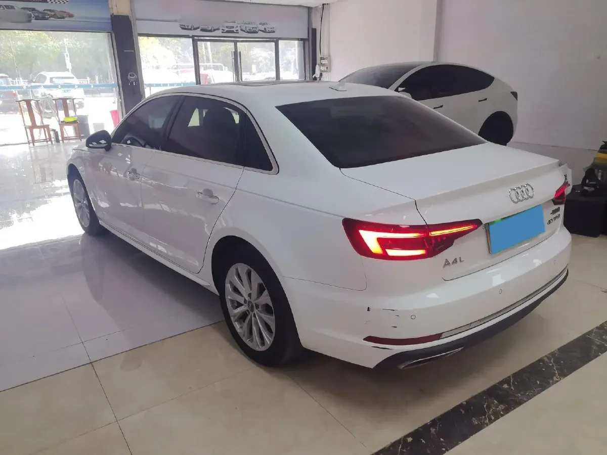 2019 Audi A4L 2.0T 190HP L4 7DCT,autocango,china used car exporter,china ev exporter,chinese used car exporter,chinese used ev exporter