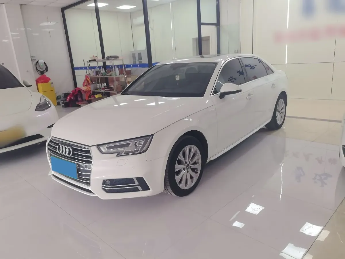 2019 Audi A4L 2.0T 190HP L4 7DCT,autocango,china used car exporter,china ev exporter,chinese used car exporter,chinese used ev exporter