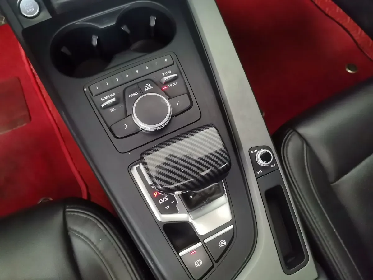 2019 Audi A4L 2.0T 190HP L4 7DCT,autocango,china used car exporter,china ev exporter,chinese used car exporter,chinese used ev exporter