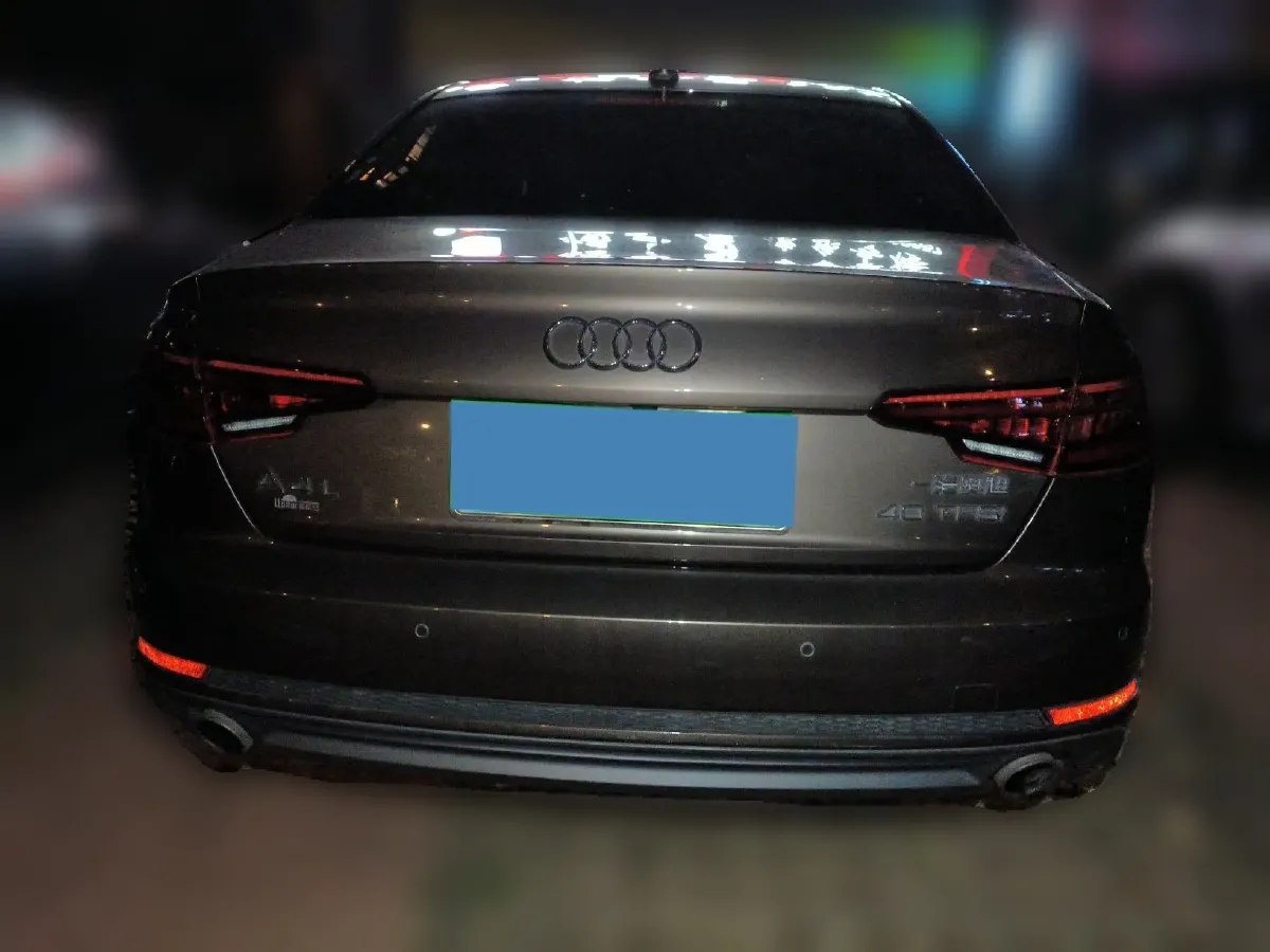 2018 Audi A4L 2.0T 190HP L4 7DCT,autocango,china used car exporter,china ev exporter,chinese used car exporter,chinese used ev exporter