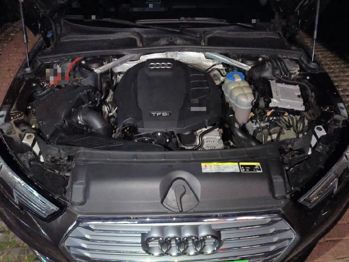 2018 Audi A4L 2.0T 190HP L4 7DCT,autocango,china used car exporter,china ev exporter,chinese used car exporter,chinese used ev exporter