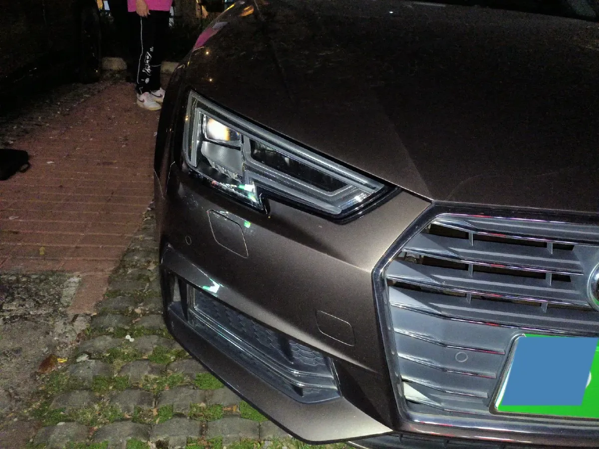 2018 Audi A4L 2.0T 190HP L4 7DCT,autocango,china used car exporter,china ev exporter,chinese used car exporter,chinese used ev exporter