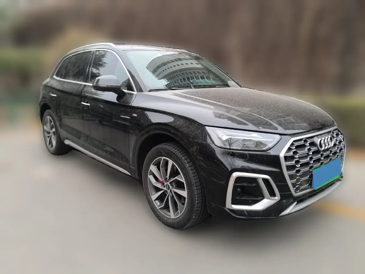 2023 Audi Q5L 2.0T 190HP L4 7DCT,autocango,china used car exporter,china ev exporter,chinese used car exporter,chinese used ev exporter