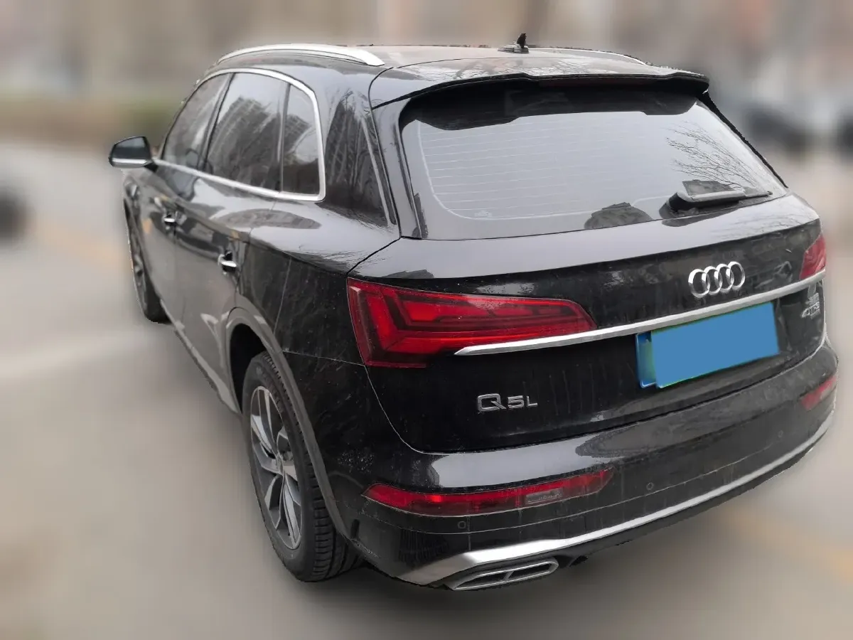 2023 Audi Q5L 2.0T 190HP L4 7DCT,autocango,china used car exporter,china ev exporter,chinese used car exporter,chinese used ev exporter