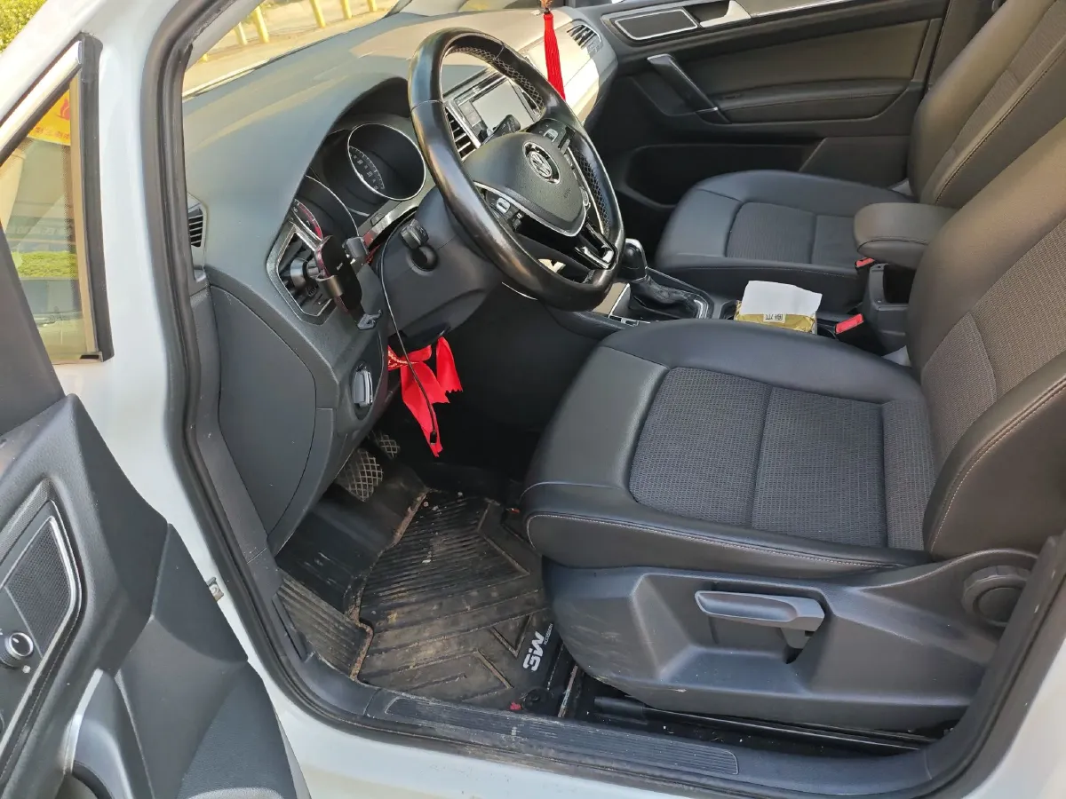 2018 Volkswagen Golf Sportsvan 1.4T 131HP L4 7DCT,autocango,china used car exporter,china ev exporter,chinese used car exporter,chinese used ev exporter