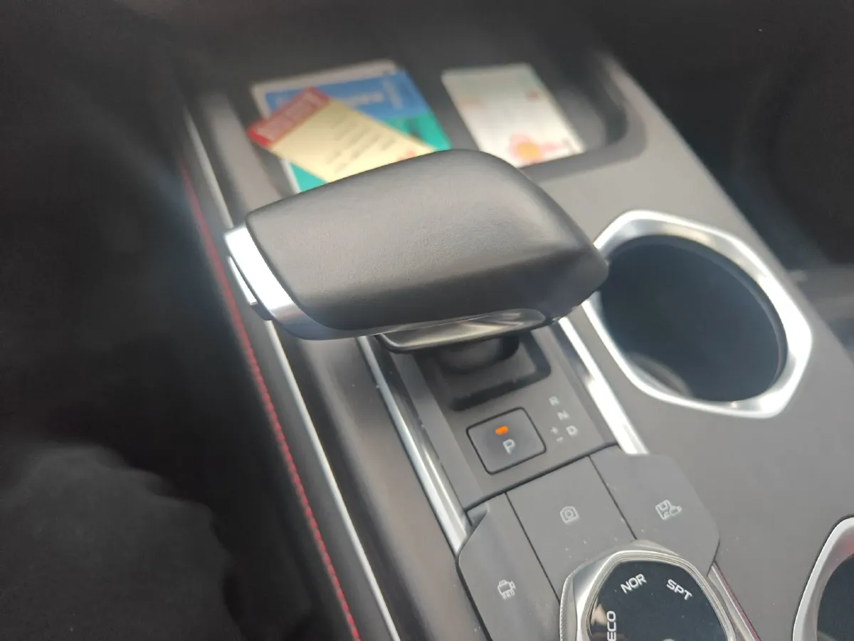 2022 Haval H6 1.5T 184HP L4 7DCT,autocango,china used car exporter,china ev exporter,chinese used car exporter,chinese used ev exporter