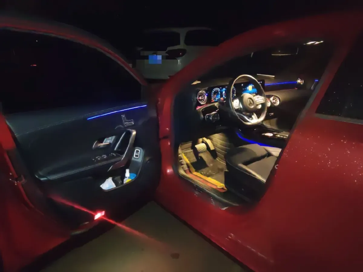 2021 Mercedes-Benz A Class 1.3T 163HP L4 7DCT,autocango,china used car exporter,china ev exporter,chinese used car exporter,chinese used ev exporter