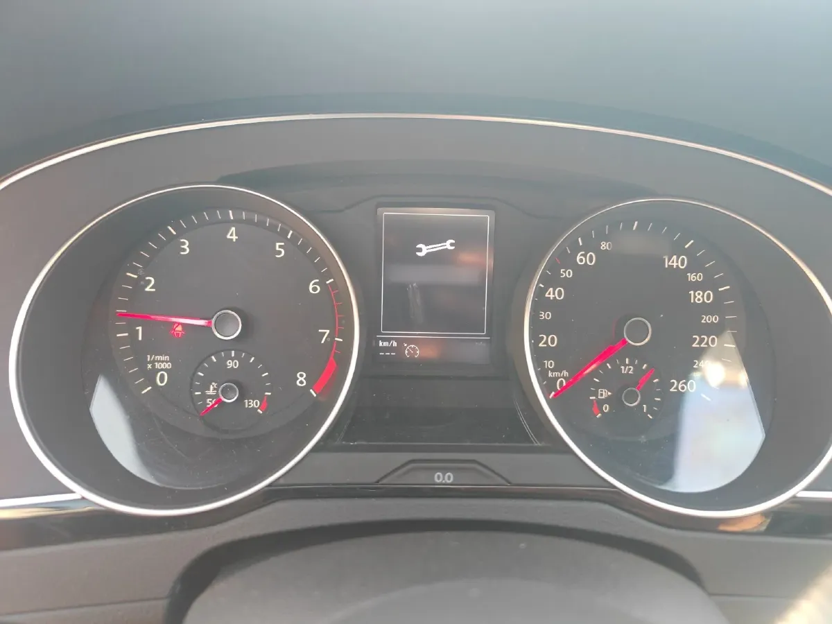 2020 Volkswagen Magotan 2.0T 186HP L4 7DCT,autocango,china used car exporter,china ev exporter,chinese used car exporter,chinese used ev exporter