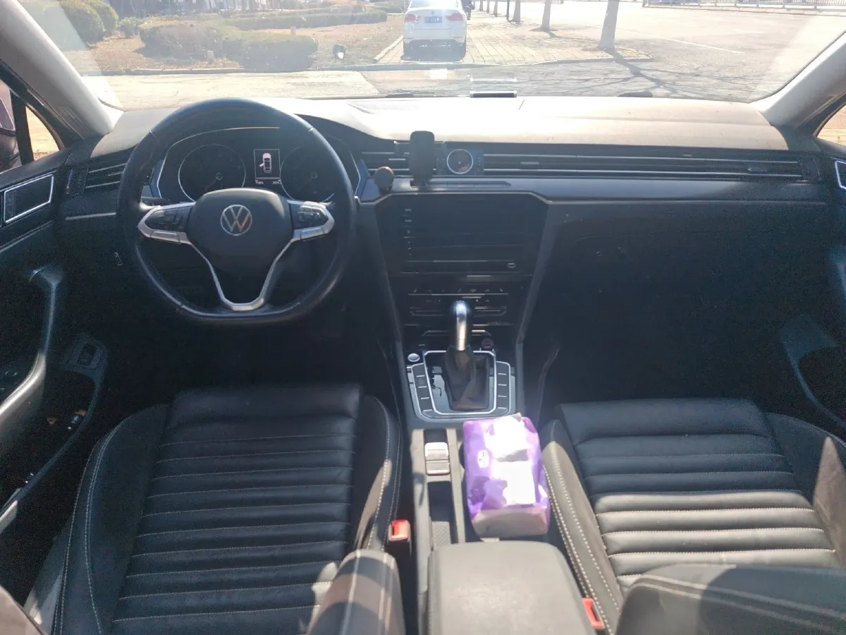 2020 Volkswagen Magotan 2.0T 186HP L4 7DCT,autocango,china used car exporter,china ev exporter,chinese used car exporter,chinese used ev exporter