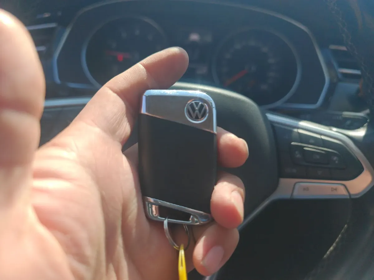 2020 Volkswagen Magotan 2.0T 186HP L4 7DCT,autocango,china used car exporter,china ev exporter,chinese used car exporter,chinese used ev exporter