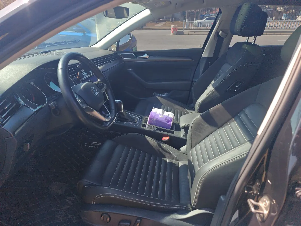 2020 Volkswagen Magotan 2.0T 186HP L4 7DCT,autocango,china used car exporter,china ev exporter,chinese used car exporter,chinese used ev exporter