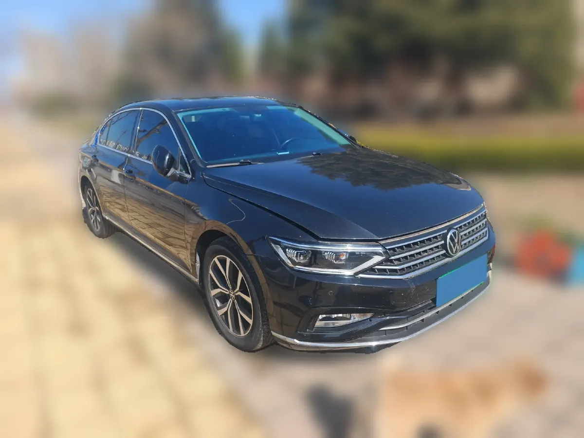 2020 Volkswagen Magotan 2.0T 186HP L4 7DCT,autocango,china used car exporter,china ev exporter,chinese used car exporter,chinese used ev exporter