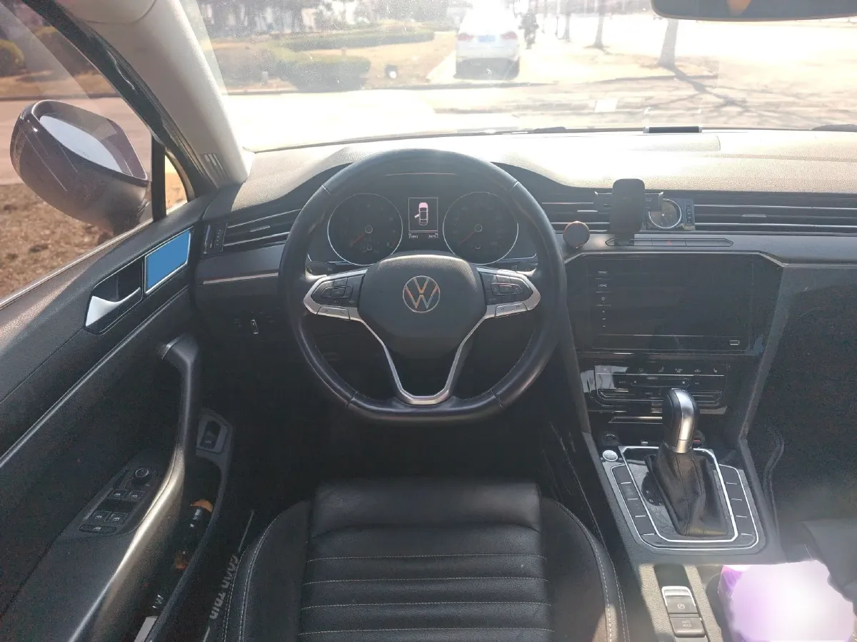 2020 Volkswagen Magotan 2.0T 186HP L4 7DCT,autocango,china used car exporter,china ev exporter,chinese used car exporter,chinese used ev exporter