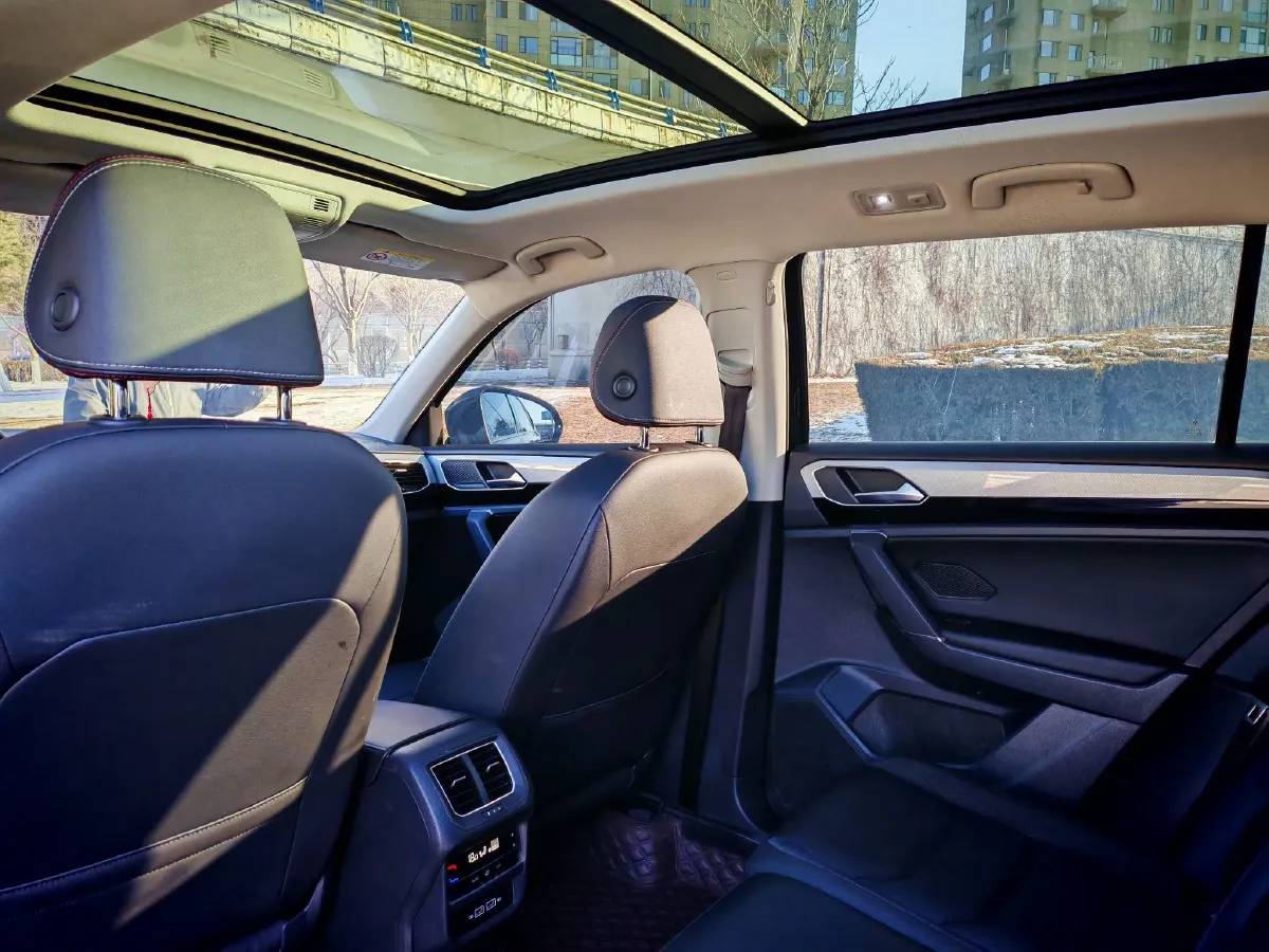 2020 Volkswagen Tayron 2.0T 186HP L4 7DCT,autocango,china used car exporter,china ev exporter,chinese used car exporter,chinese used ev exporter