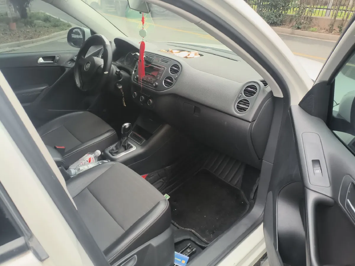 2017 Volkswagen Tiguan 1.8T 160HP L4 6AT,autocango,china used car exporter,china ev exporter,chinese used car exporter,chinese used ev exporter