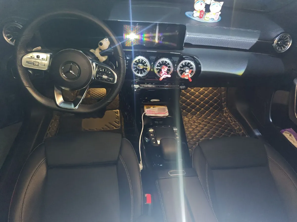 2022 Mercedes-Benz A Class 1.3T 163HP L4 7DCT,autocango,china used car exporter,china ev exporter,chinese used car exporter,chinese used ev exporter