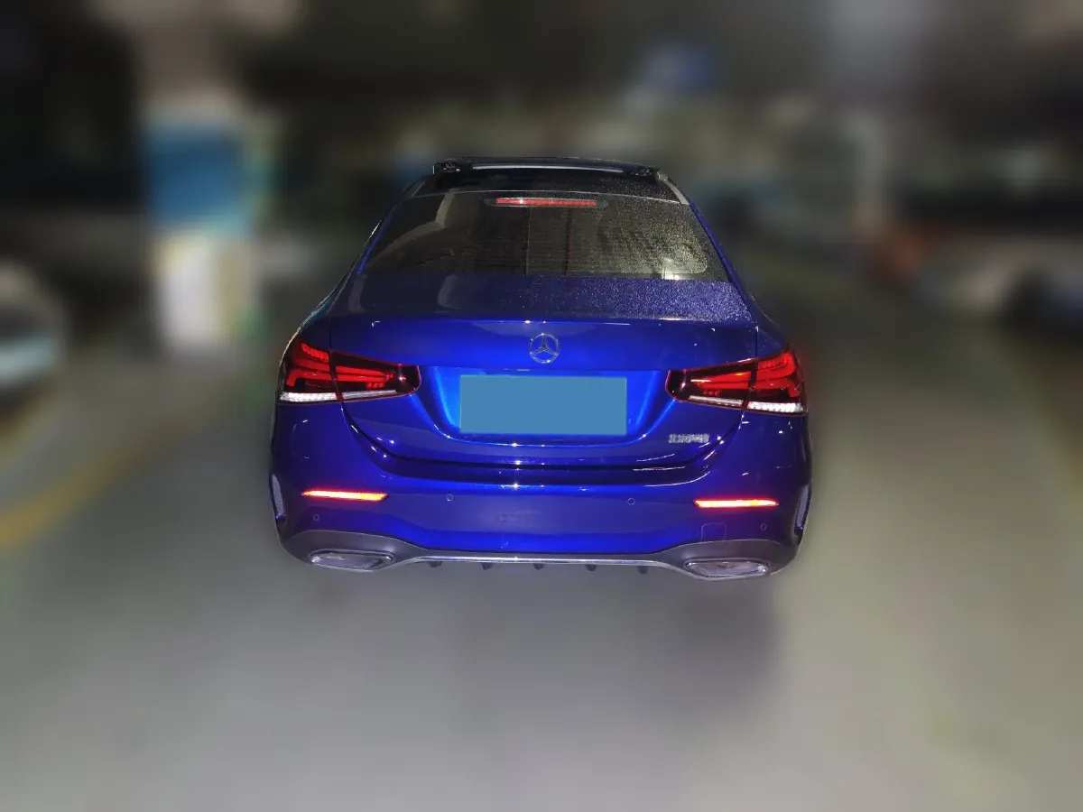 2022 Mercedes-Benz A Class 1.3T 163HP L4 7DCT,autocango,china used car exporter,china ev exporter,chinese used car exporter,chinese used ev exporter