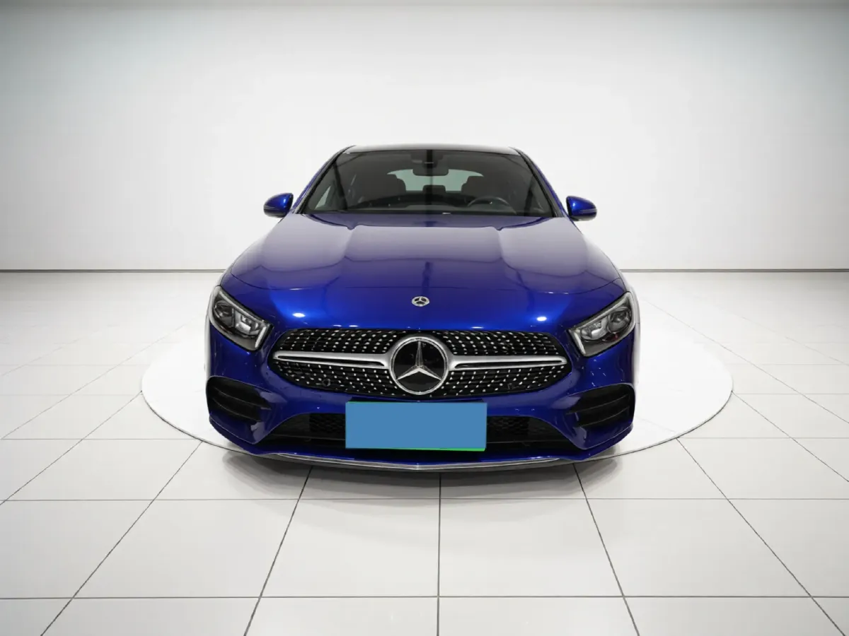 2022 Mercedes-Benz A Class 1.3T 163HP L4 7DCT,autocango,china used car exporter,china ev exporter,chinese used car exporter,chinese used ev exporter