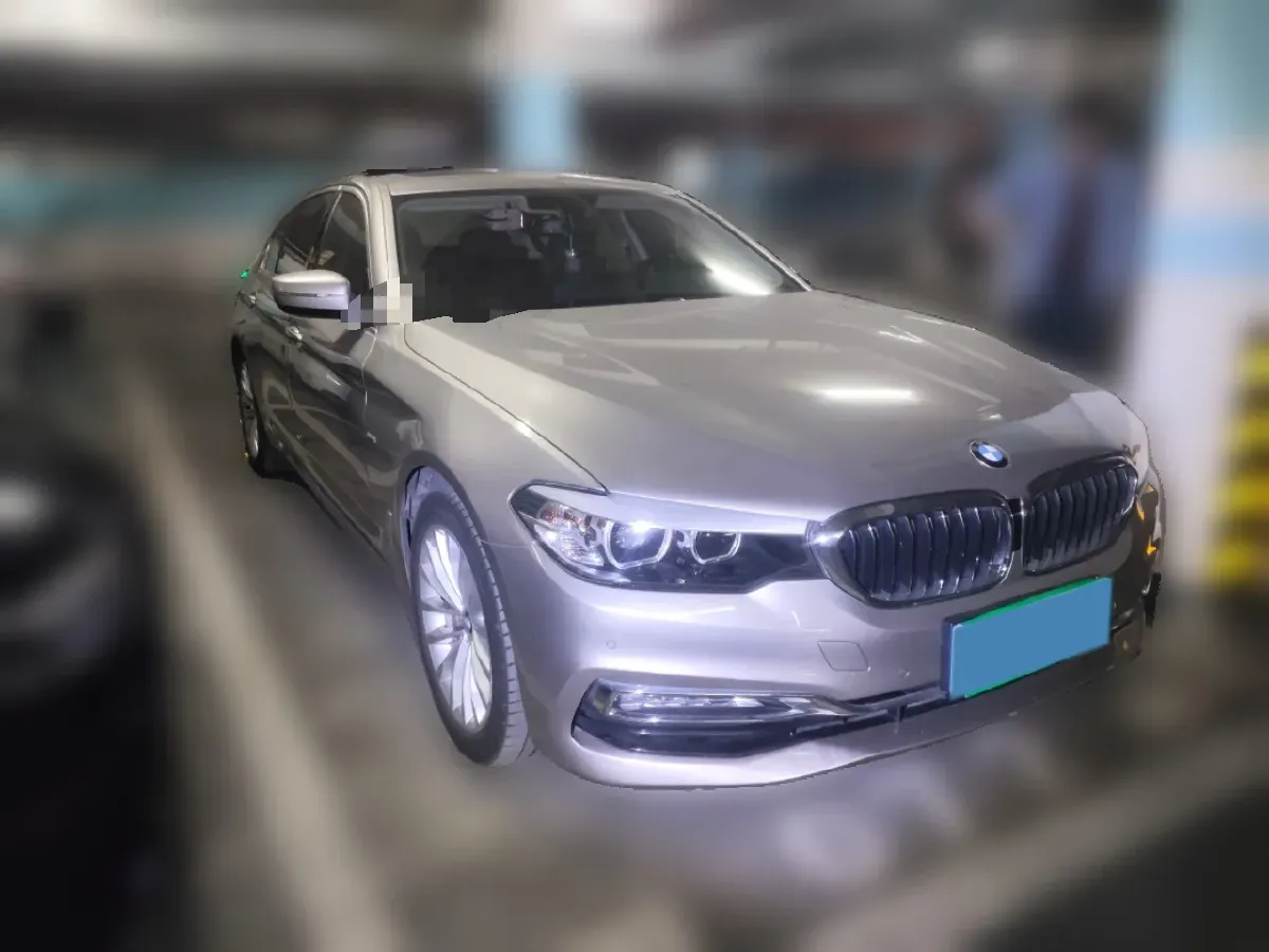 2018 BMW 5 Series 2.0T 252HP L4 8AT,autocango,china used car exporter,china ev exporter,chinese used car exporter,chinese used ev exporter