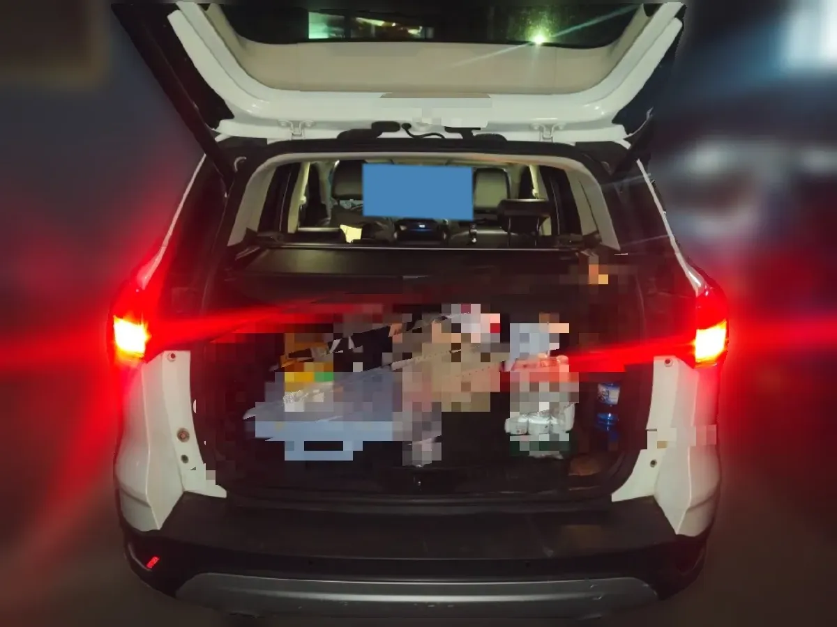 2013 Ford Kuga 2.0T 242HP L4 6AT,autocango,china used car exporter,china ev exporter,chinese used car exporter,chinese used ev exporter