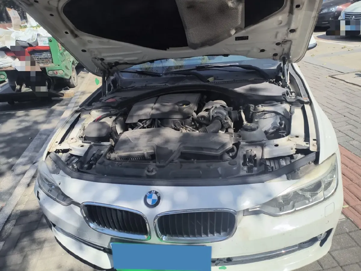 2015 BMW 3 Series 1.6T 136HP L4 8AT,autocango,china used car exporter,china ev exporter,chinese used car exporter,chinese used ev exporter