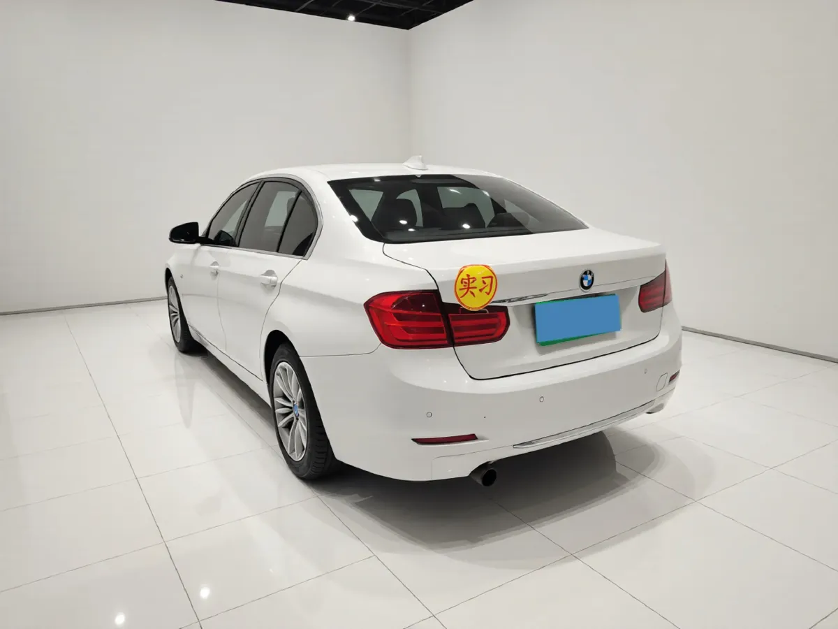2015 BMW 3 Series 1.6T 136HP L4 8AT,autocango,china used car exporter,china ev exporter,chinese used car exporter,chinese used ev exporter