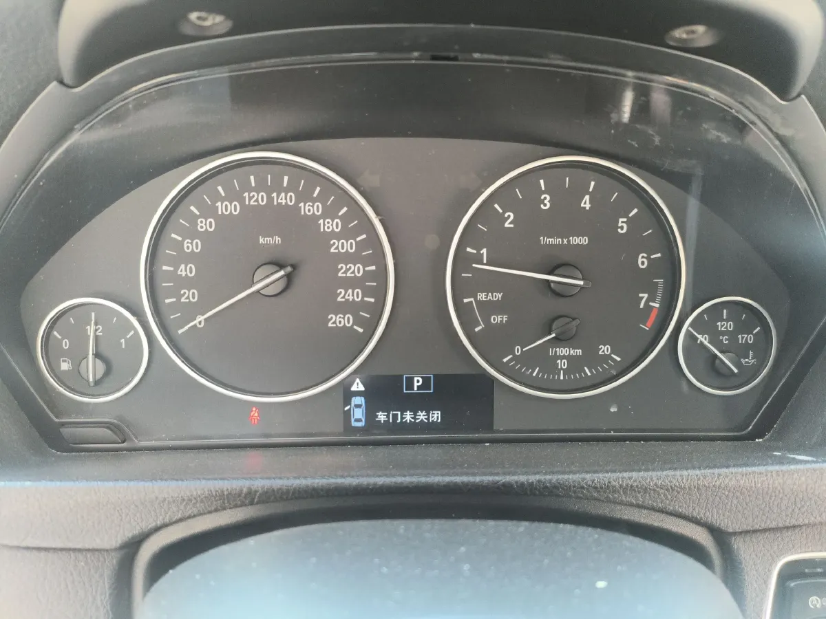 2015 BMW 3 Series 1.6T 136HP L4 8AT,autocango,china used car exporter,china ev exporter,chinese used car exporter,chinese used ev exporter