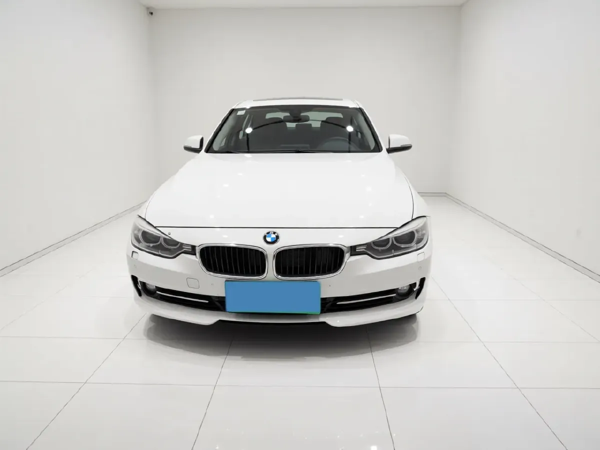 2015 BMW 3 Series 1.6T 136HP L4 8AT,autocango,china used car exporter,china ev exporter,chinese used car exporter,chinese used ev exporter