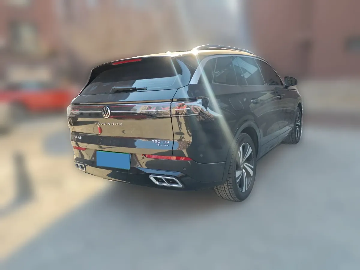 2023 Volkswagen Tavendor 2.0T 220HP L4 7DCT,autocango,china used car exporter,china ev exporter,chinese used car exporter,chinese used ev exporter