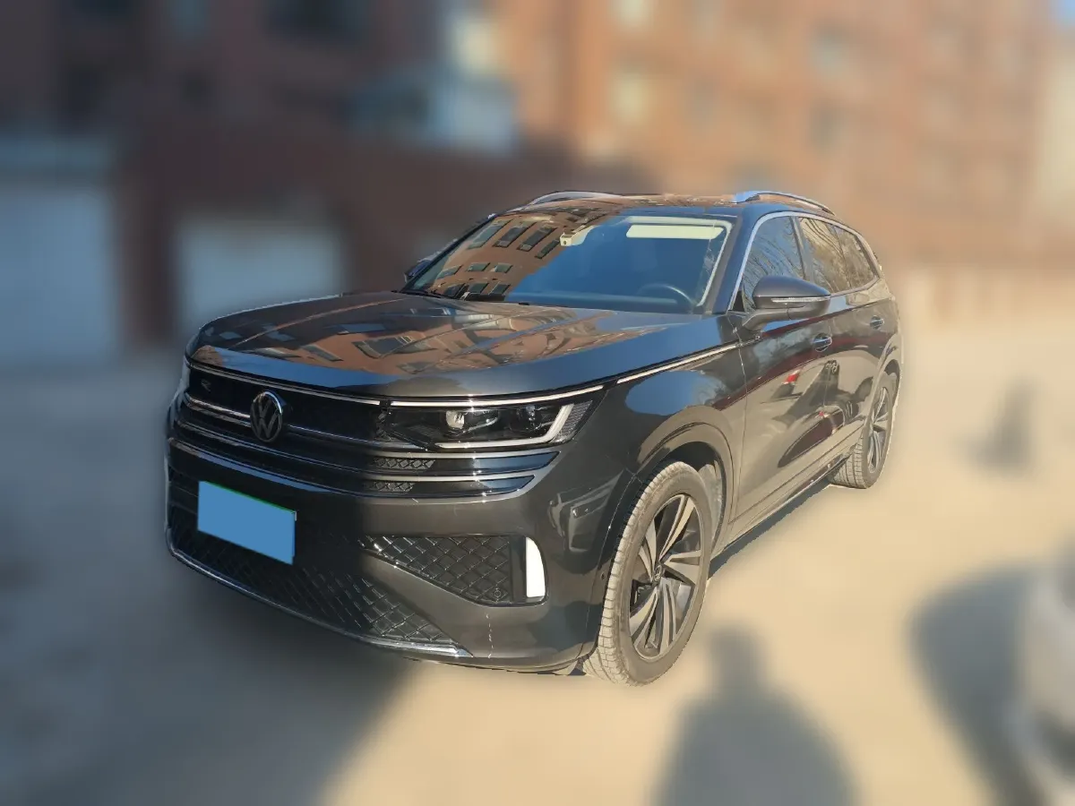 2023 Volkswagen Tavendor 2.0T 220HP L4 7DCT,autocango,china used car exporter,china ev exporter,chinese used car exporter,chinese used ev exporter
