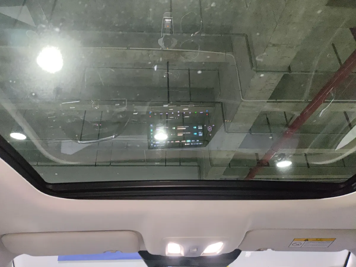 2021 ChangAn UNI-K 2.0T 233HP L4 8AT,autocango,china used car exporter,china ev exporter,chinese used car exporter,chinese used ev exporter