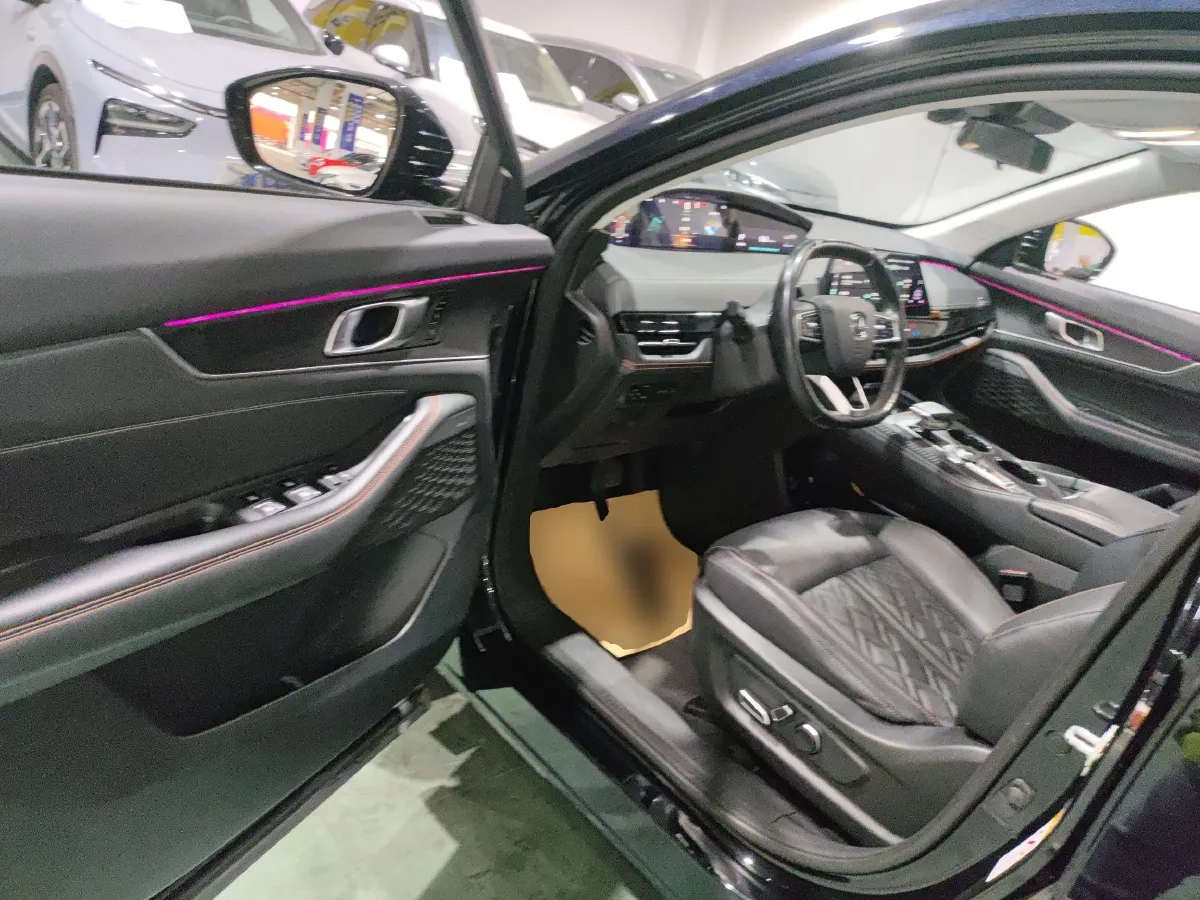 2021 ChangAn UNI-K 2.0T 233HP L4 8AT,autocango,china used car exporter,china ev exporter,chinese used car exporter,chinese used ev exporter