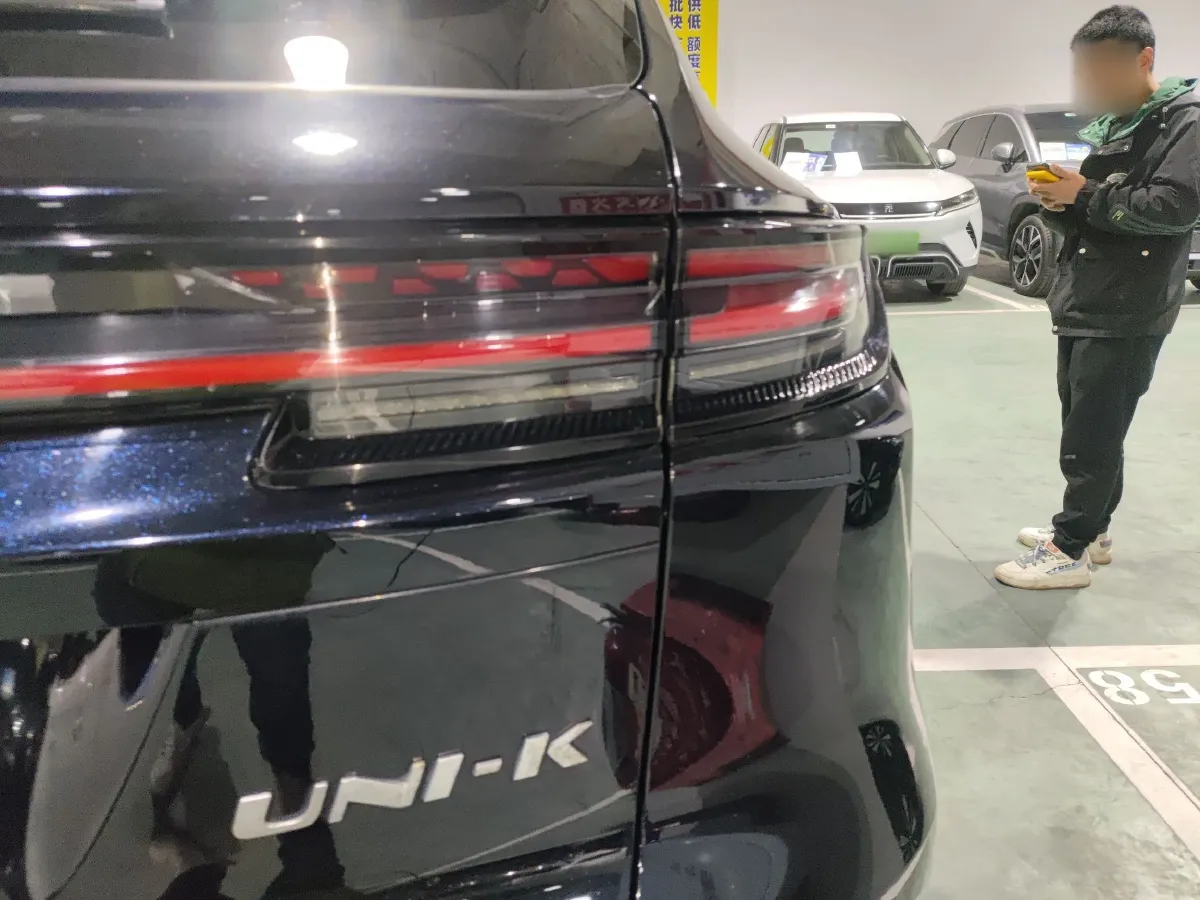 2021 ChangAn UNI-K 2.0T 233HP L4 8AT,autocango,china used car exporter,china ev exporter,chinese used car exporter,chinese used ev exporter