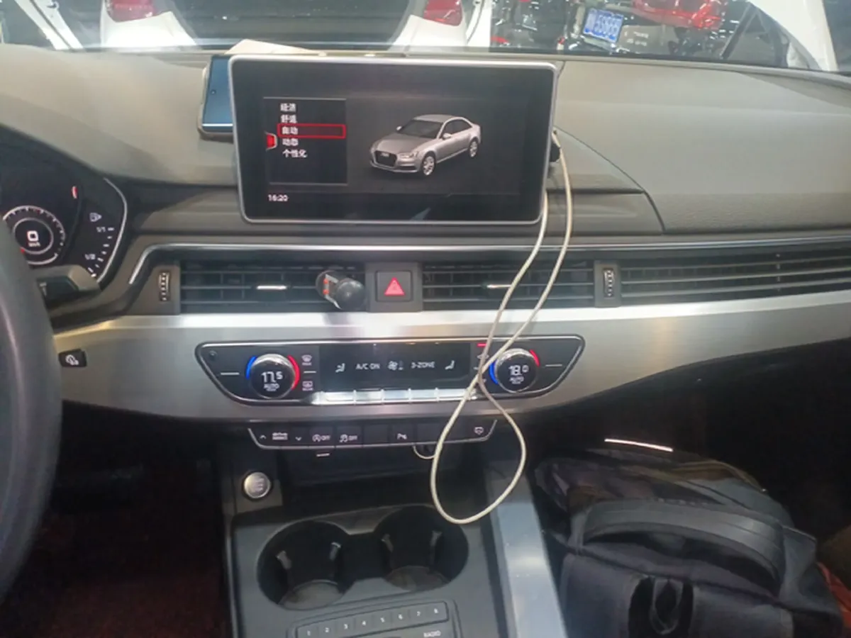 2018 Audi A4L 2.0T 190HP L4 7DCT,autocango,china used car exporter,china ev exporter,chinese used car exporter,chinese used ev exporter