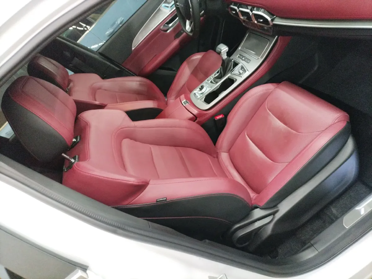 2021 Jetour X70 Plus 1.6T 197HP L4 7DCT,autocango,china used car exporter,china ev exporter,chinese used car exporter,chinese used ev exporter