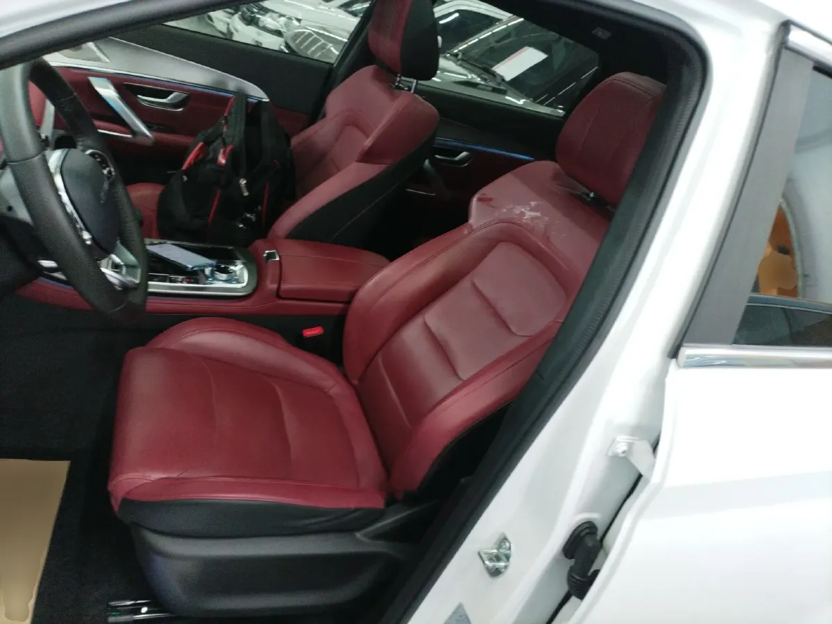 2021 Jetour X70 Plus 1.6T 197HP L4 7DCT,autocango,china used car exporter,china ev exporter,chinese used car exporter,chinese used ev exporter