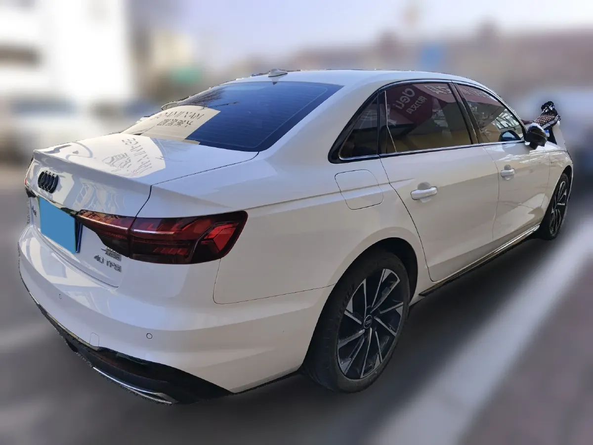 2023 Audi A4L 2.0T 190HP L4 7DCT,autocango,china used car exporter,china ev exporter,chinese used car exporter,chinese used ev exporter