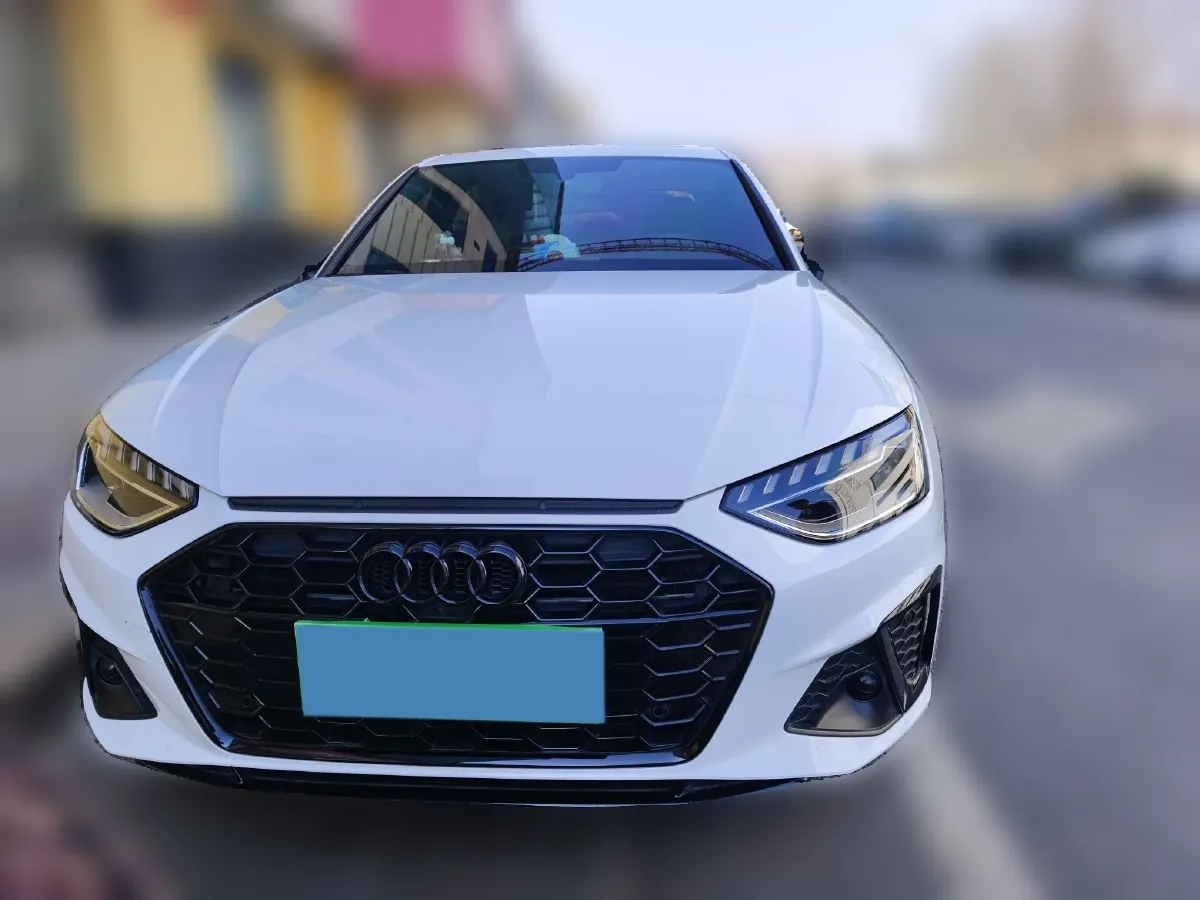 2023 Audi A4L 2.0T 190HP L4 7DCT,autocango,china used car exporter,china ev exporter,chinese used car exporter,chinese used ev exporter