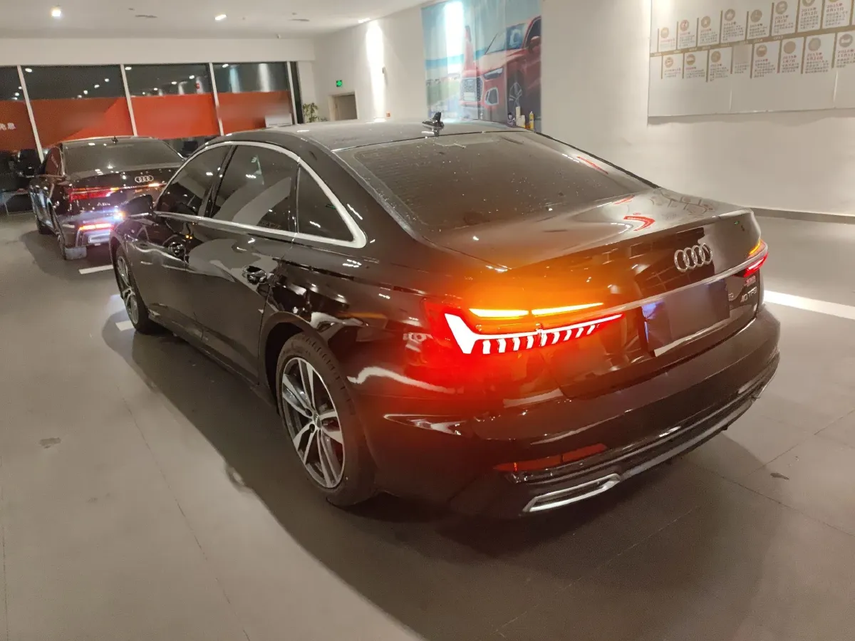 2019 Audi A6L 2.0T 190HP L4 7DCT,autocango,china used car exporter,china ev exporter,chinese used car exporter,chinese used ev exporter