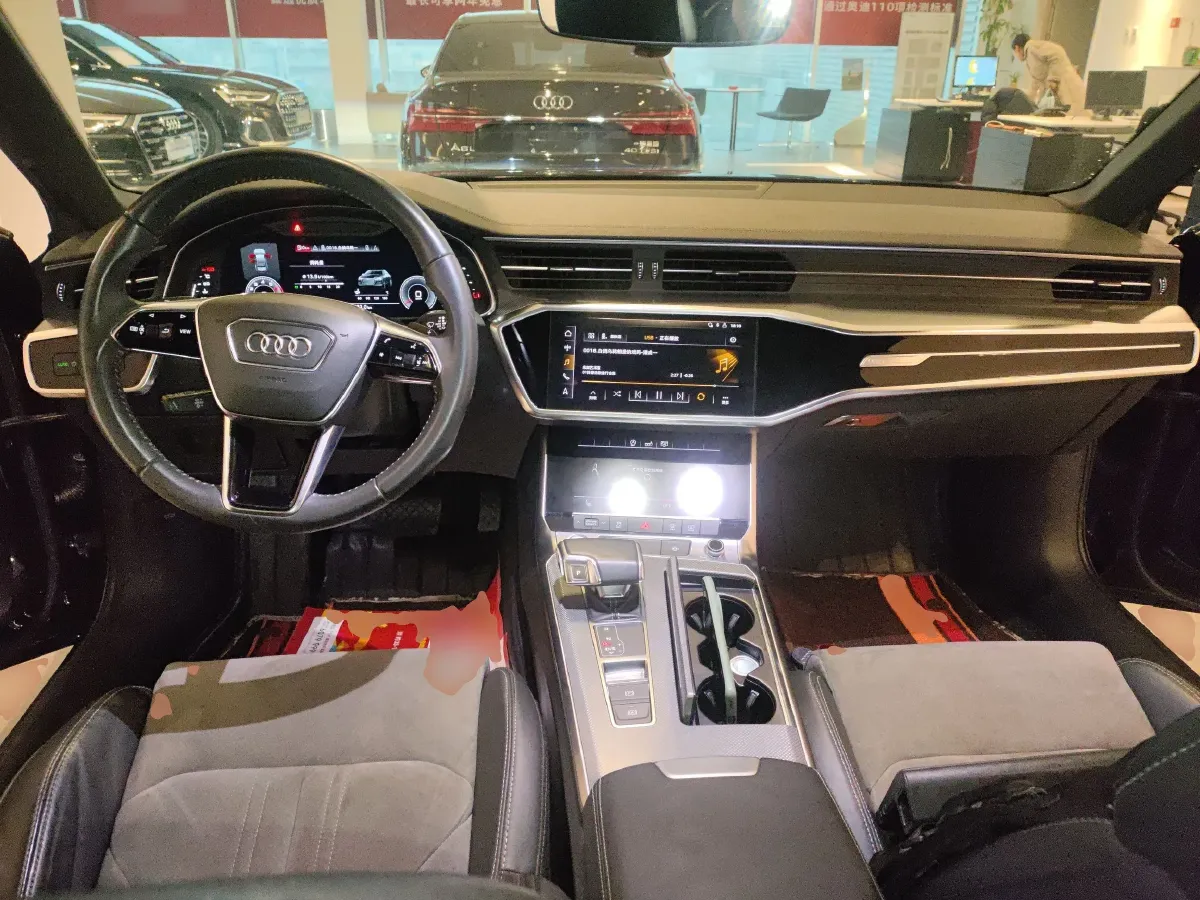 2019 Audi A6L 2.0T 190HP L4 7DCT,autocango,china used car exporter,china ev exporter,chinese used car exporter,chinese used ev exporter