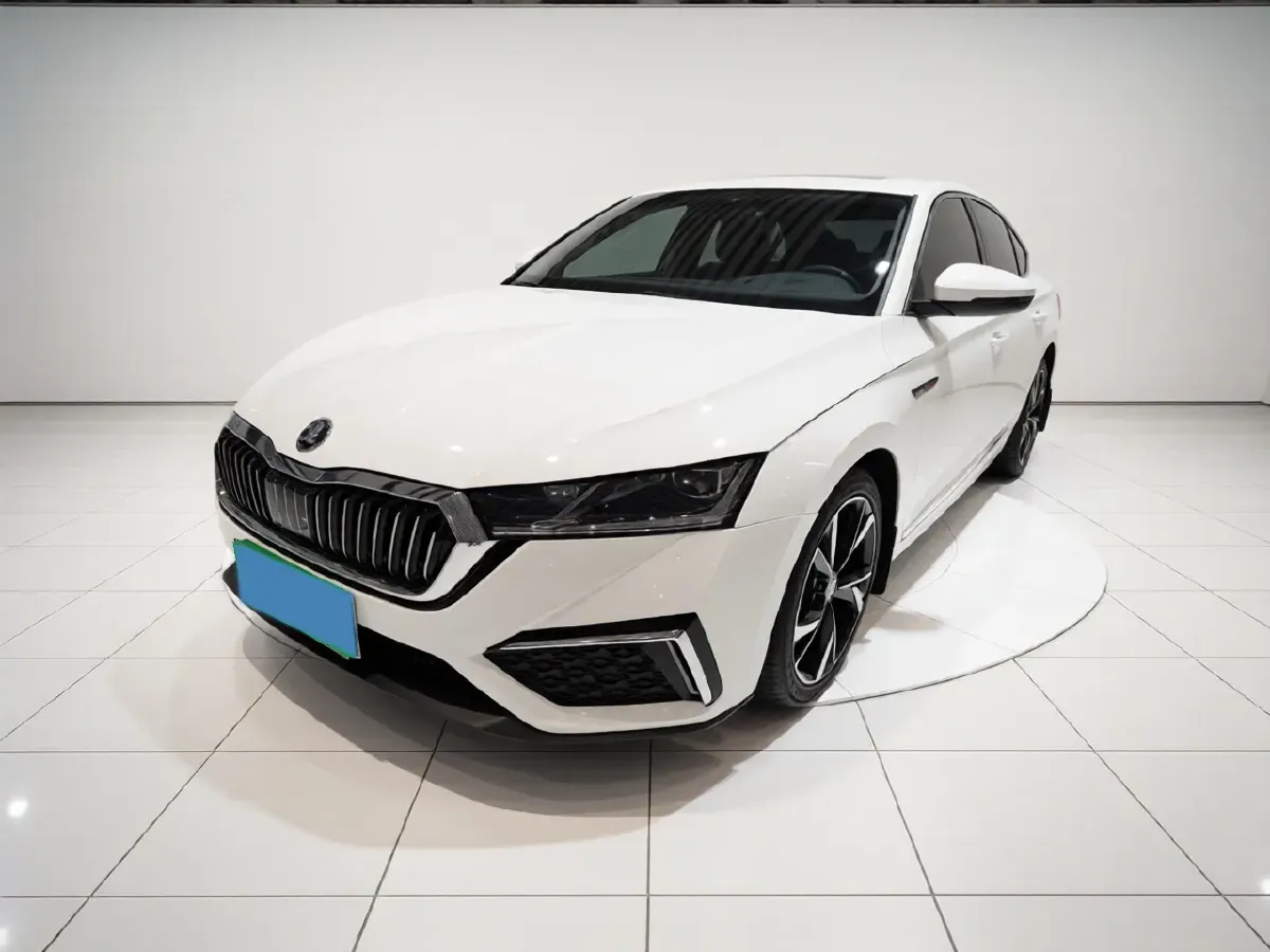 2021 Skoda Octavia 1.4T 150HP L4 7DCT,autocango,china used car exporter,china ev exporter,chinese used car exporter,chinese used ev exporter