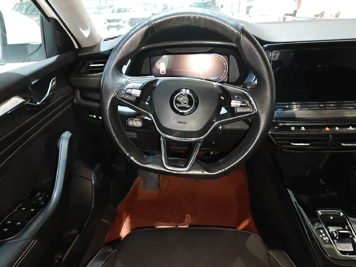 2021 Skoda Octavia 1.4T 150HP L4 7DCT,autocango,china used car exporter,china ev exporter,chinese used car exporter,chinese used ev exporter