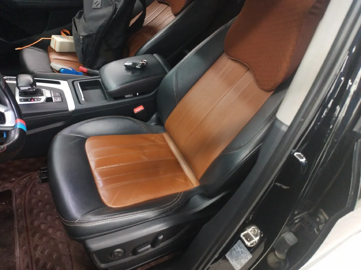 2020 Audi Q5L 2.0T 190HP L4 7DCT,autocango,china used car exporter,china ev exporter,chinese used car exporter,chinese used ev exporter