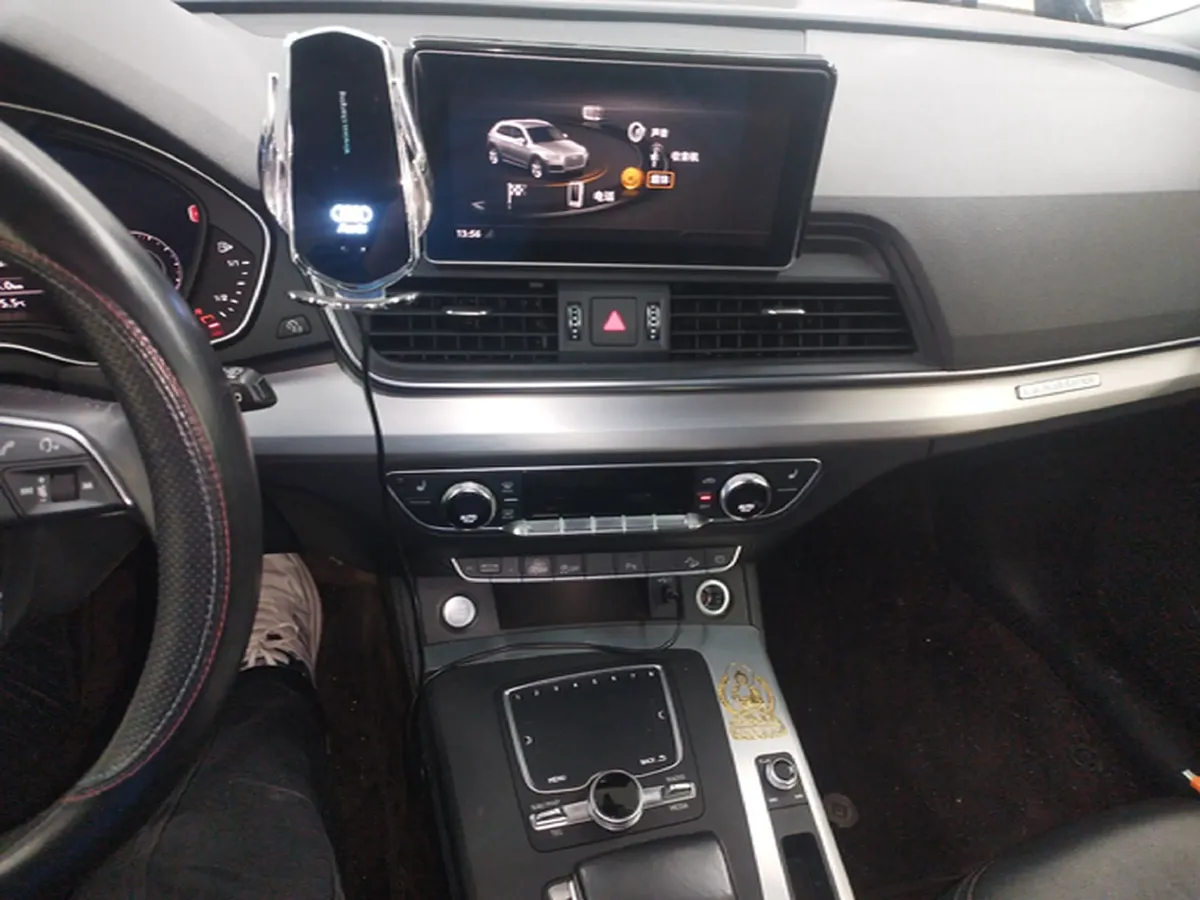 2020 Audi Q5L 2.0T 190HP L4 7DCT,autocango,china used car exporter,china ev exporter,chinese used car exporter,chinese used ev exporter