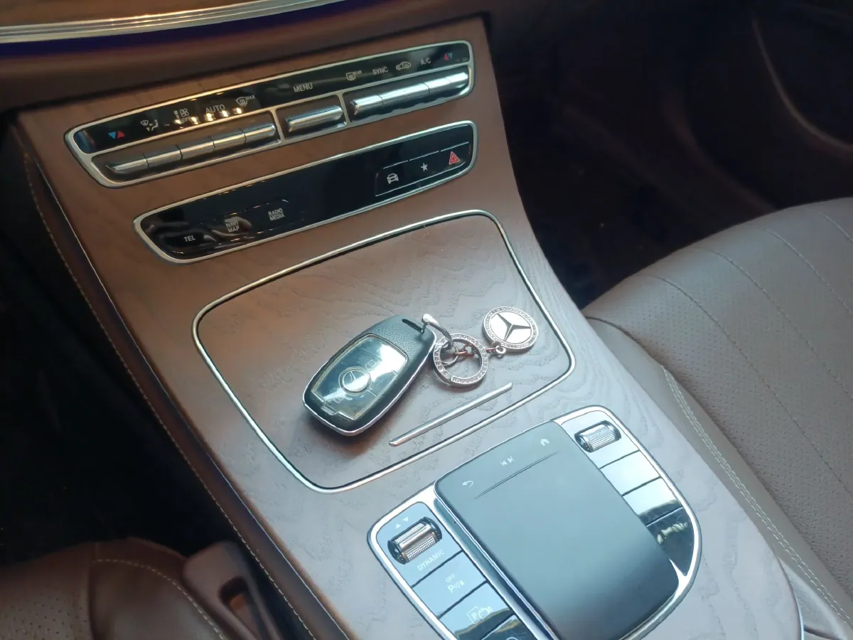 2023 Mercedes-Benz E Class 2.0T 258HP L4 9AT,autocango,china used car exporter,china ev exporter,chinese used car exporter,chinese used ev exporter