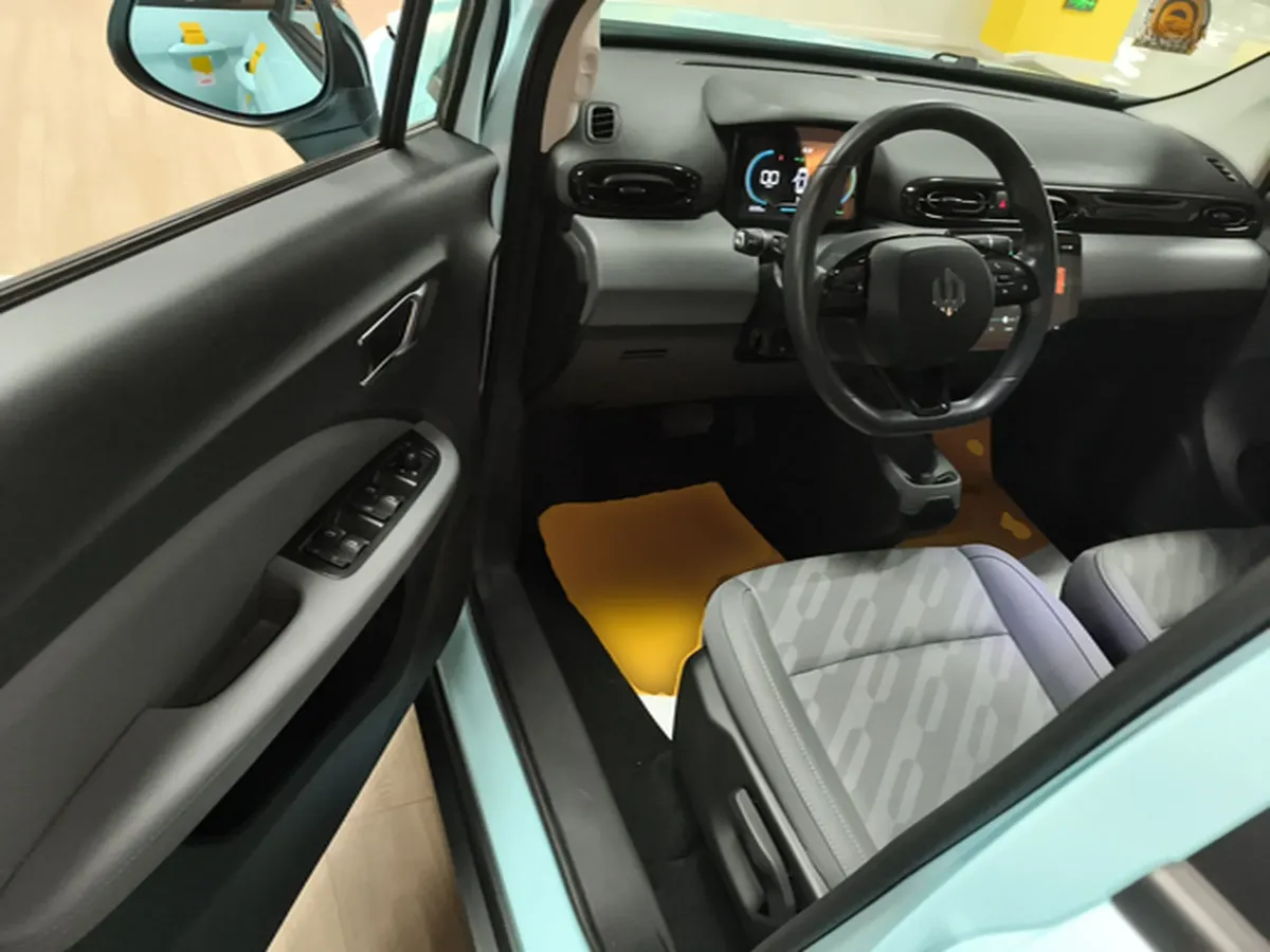 2025 Leapmotor T03 BEV 41.3KWH,autocango,china used car exporter,china ev exporter,chinese used car exporter,chinese used ev exporter