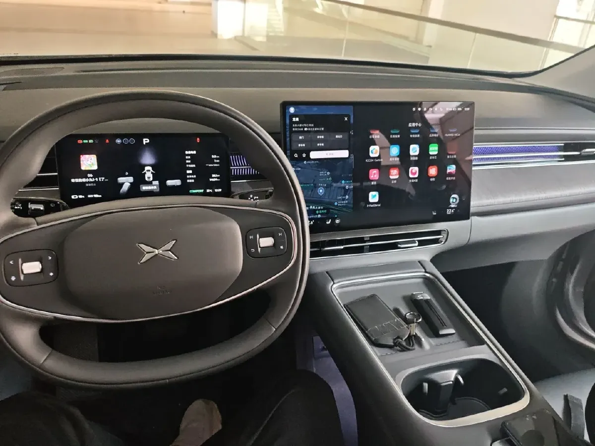 2025 Xpeng G6 BEV 68.5KWH,autocango,china used car exporter,china ev exporter,chinese used car exporter,chinese used ev exporter