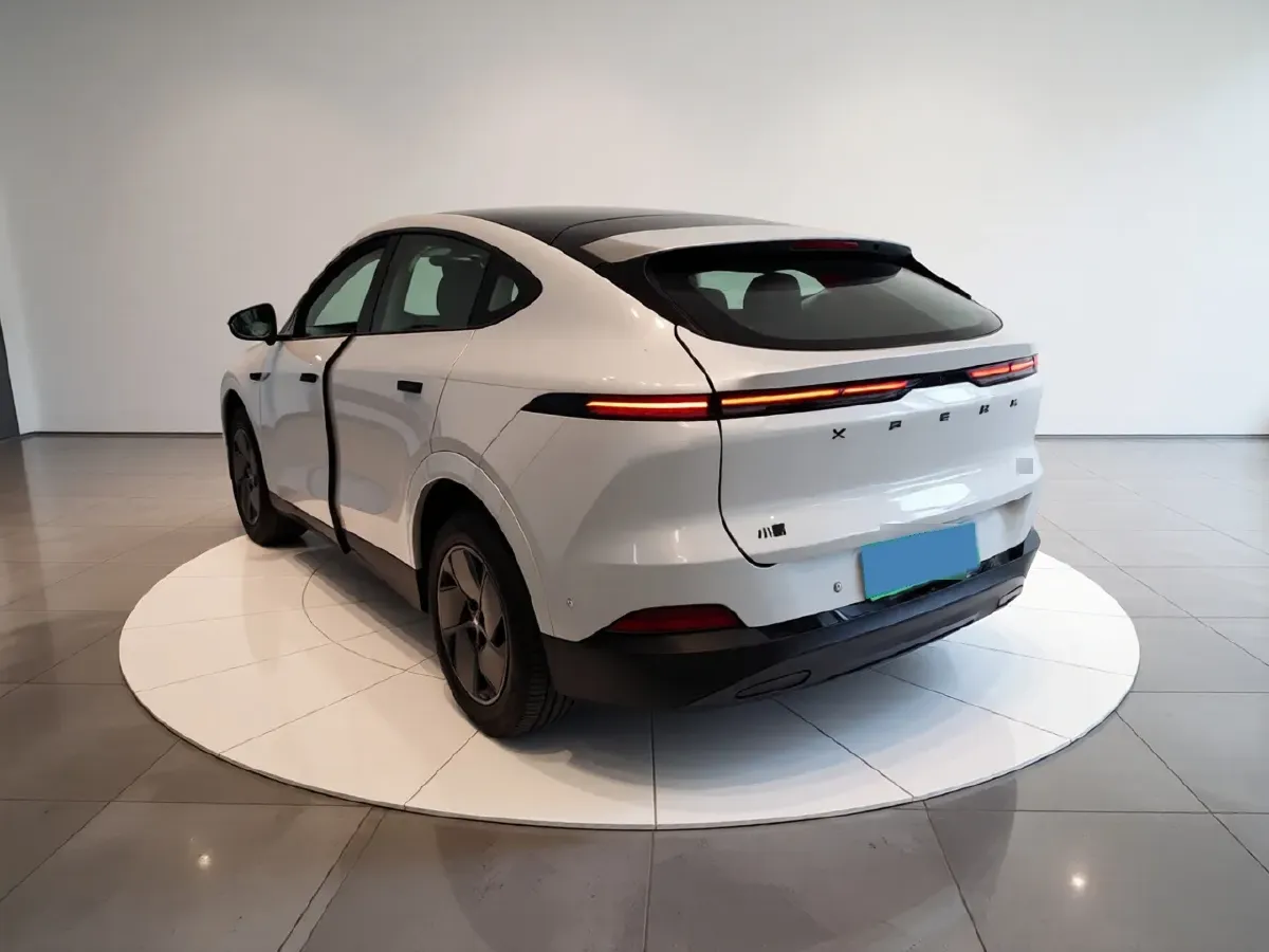 2025 Xpeng G6 BEV 68.5KWH,autocango,china used car exporter,china ev exporter,chinese used car exporter,chinese used ev exporter