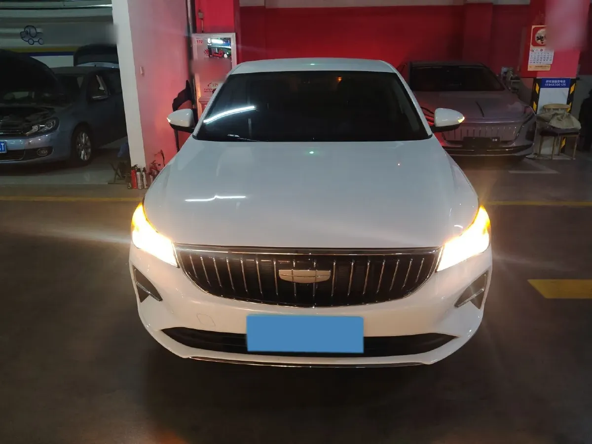 2025 Geely Emgrand 1.5L 127HP L4 CVT,autocango,china used car exporter,china ev exporter,chinese used car exporter,chinese used ev exporter